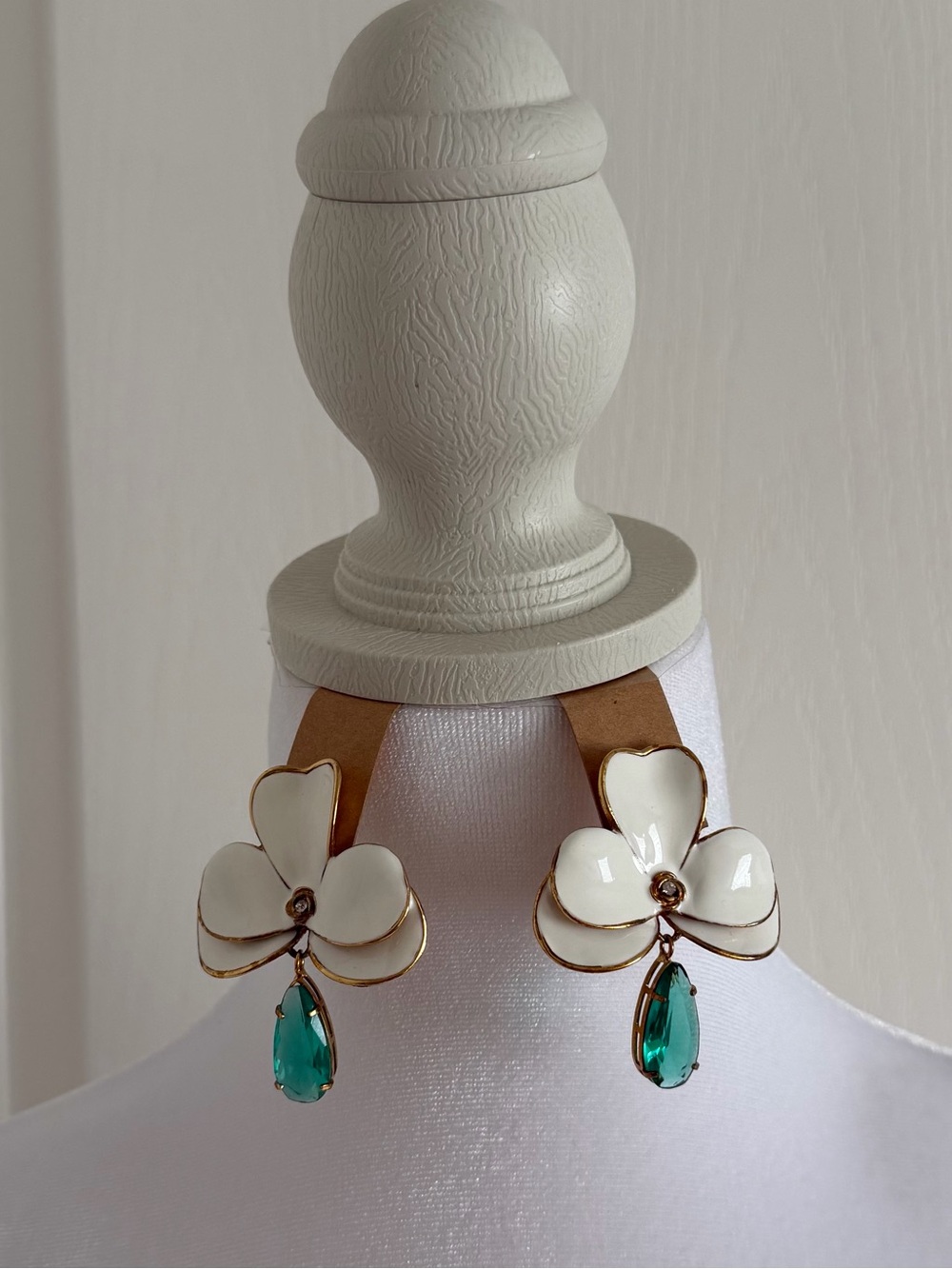 White Enamel Floral Drop Earrings with Emerald Teardrop Stone
